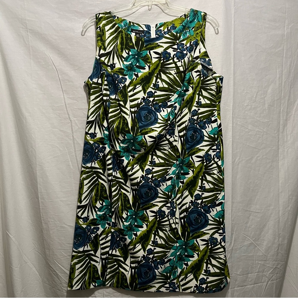 Floral palm leaf shift dress